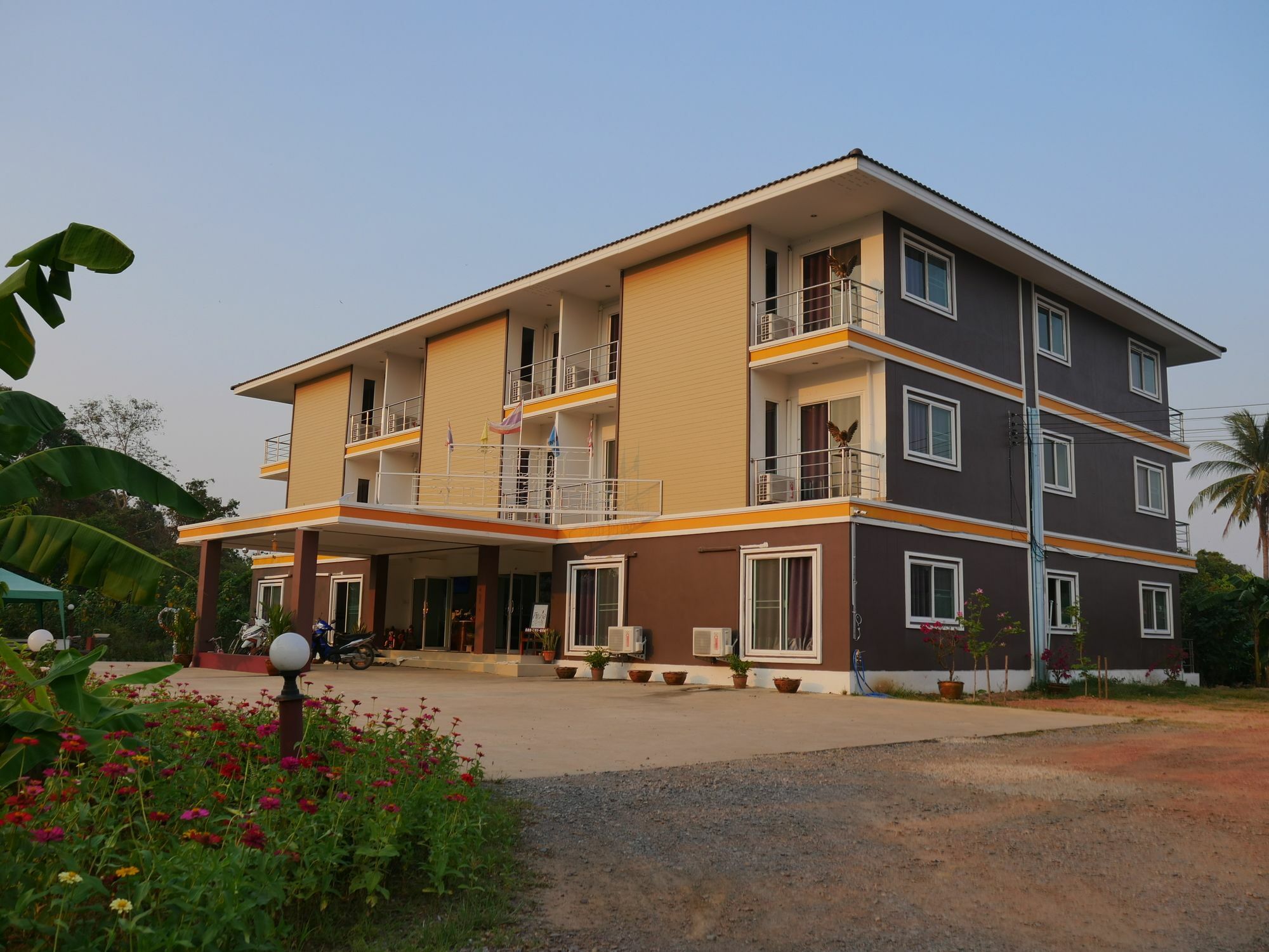 Jumpa Resort Hotel Phitsanulok Exterior foto