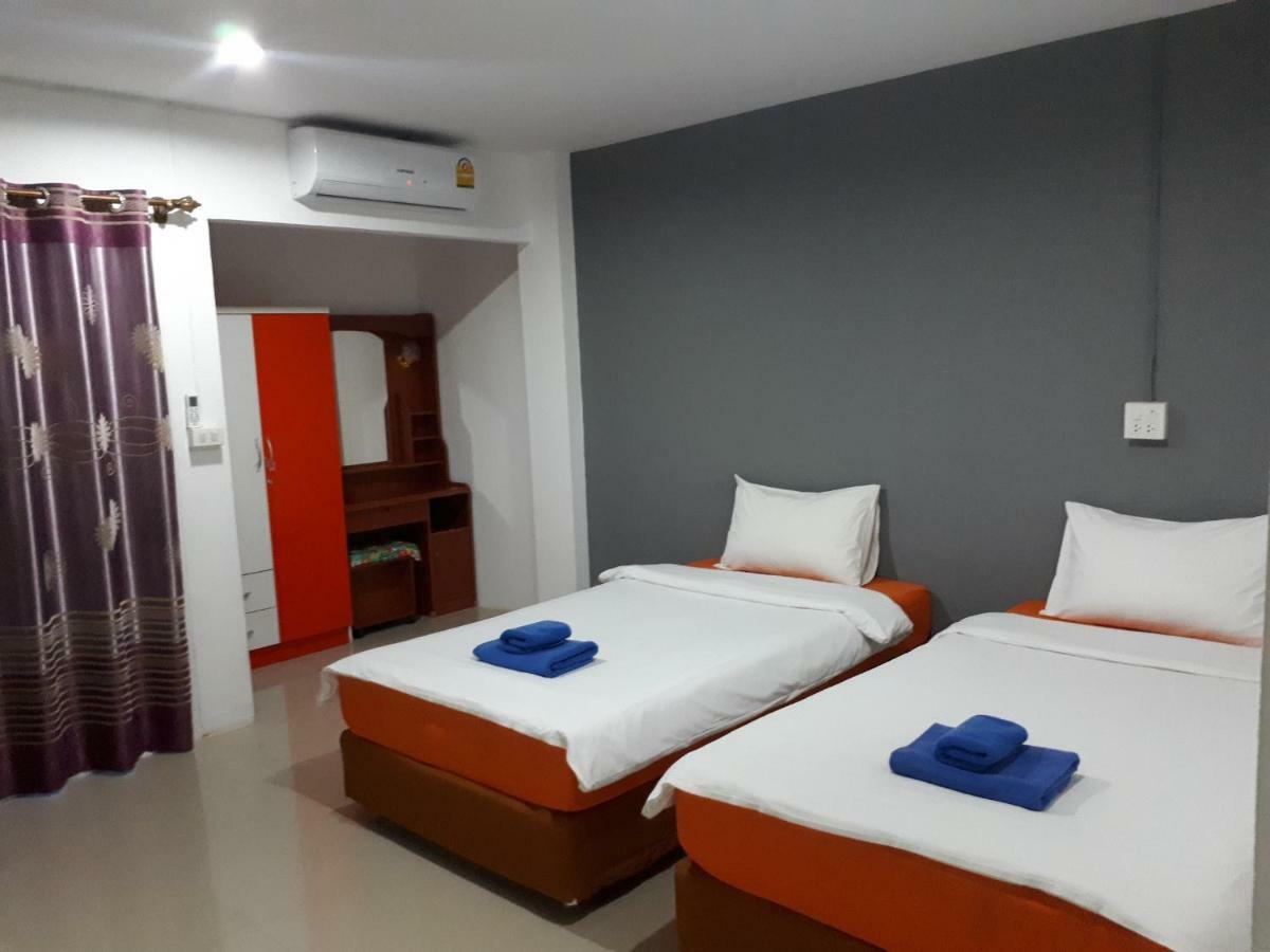 Jumpa Resort Hotel Phitsanulok Habitación foto